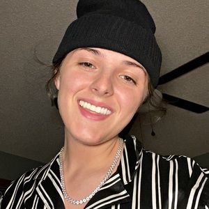 Meet your Posher, Carson